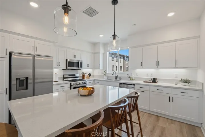 main level kitchen