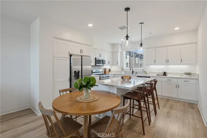 main level kitchen