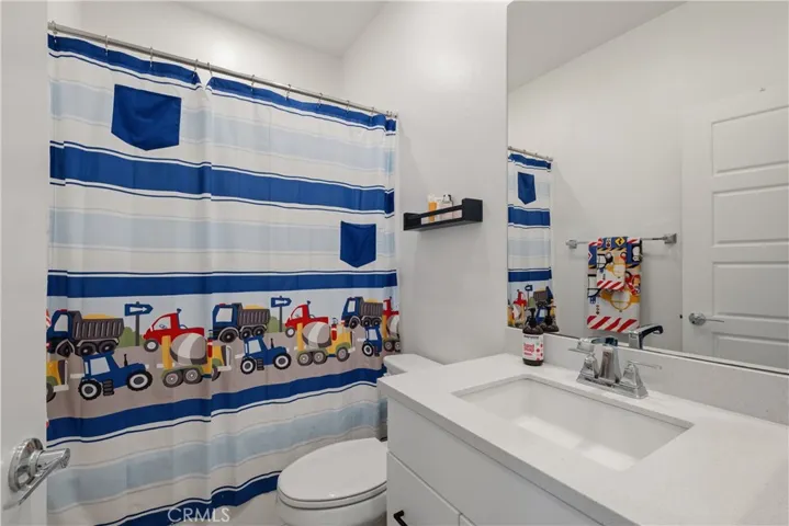 3rd level full bathroom