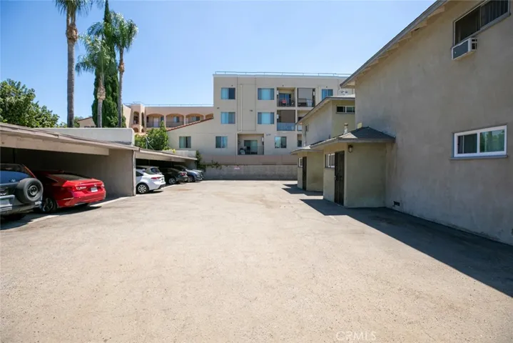 15445 Vanowen Street, Van Nuys, California 91406
