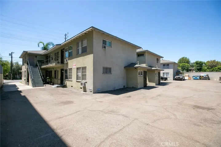 15445 Vanowen Street, Van Nuys, California 91406