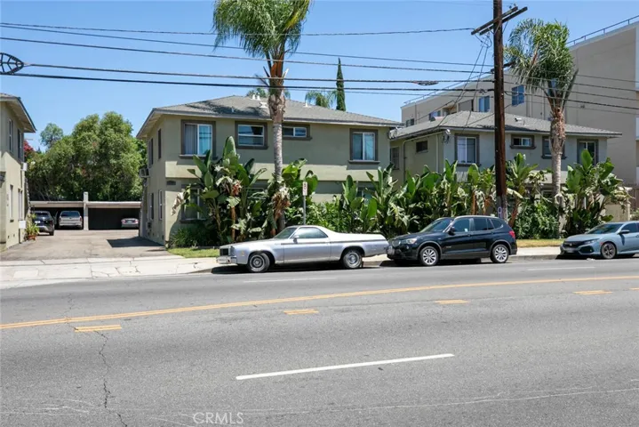 15445 Vanowen Street, Van Nuys, California 91406