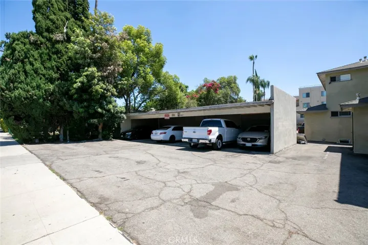 15445 Vanowen Street, Van Nuys, California 91406