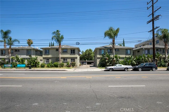 15445 Vanowen Street, Van Nuys, California 91406
