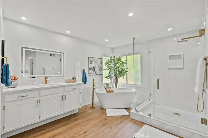 24135 Clearbank, Newhall, California 91321