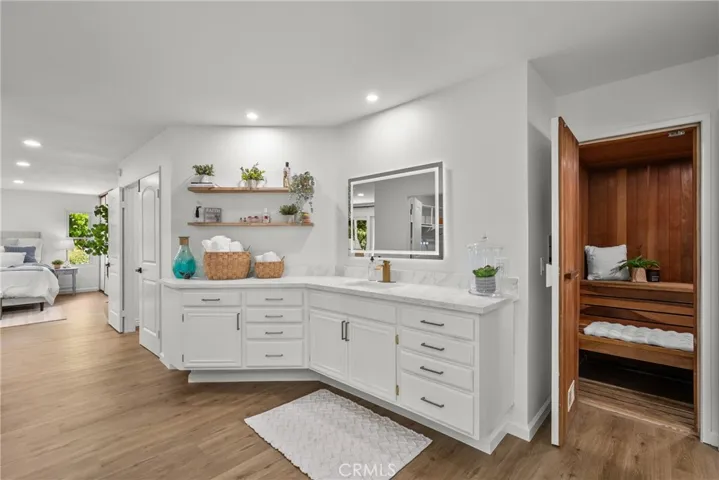 24135 Clearbank, Newhall, California 91321