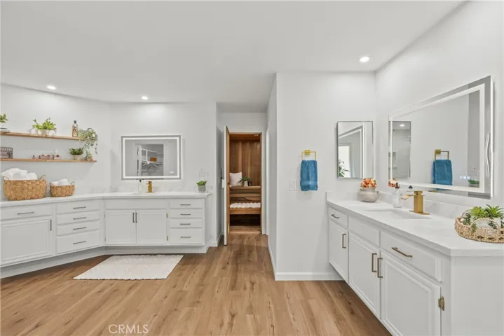 24135 Clearbank, Newhall, California 91321