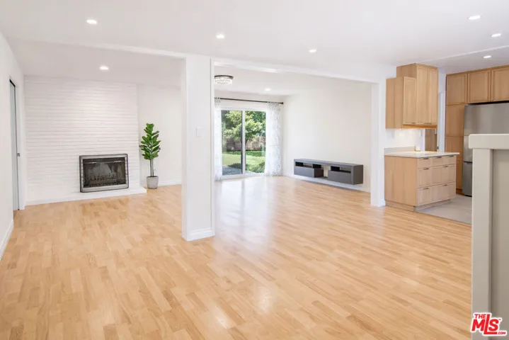 10550 Woldrich Street, Sylmar, California 91342