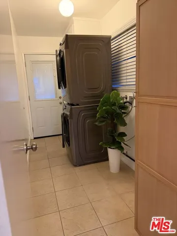 10550 Woldrich Street, Sylmar, California 91342