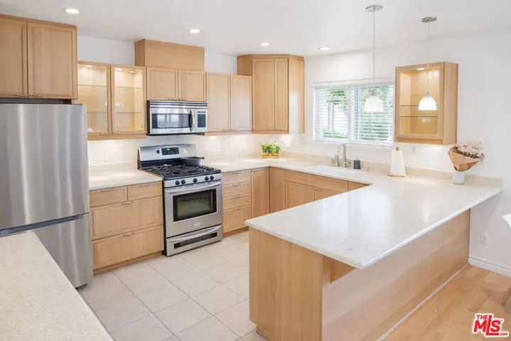 10550 Woldrich Street, Sylmar, California 91342