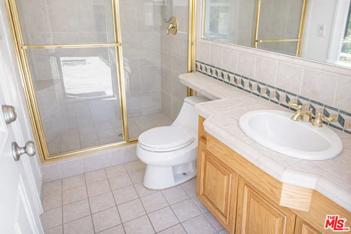 10550 Woldrich Street, Sylmar, California 91342