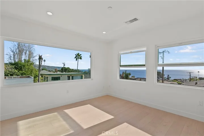 264 266 San Joaquin, Laguna Beach, California 92651