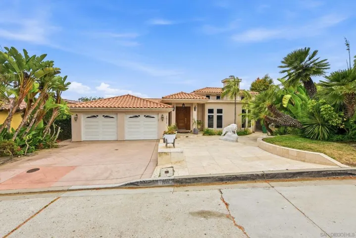 1011 Avenida Amantea, La Jolla, California 92037