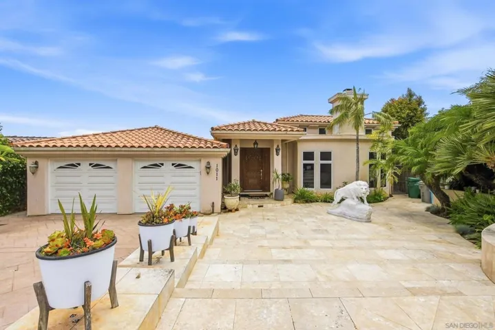 1011 Avenida Amantea, La Jolla, California 92037