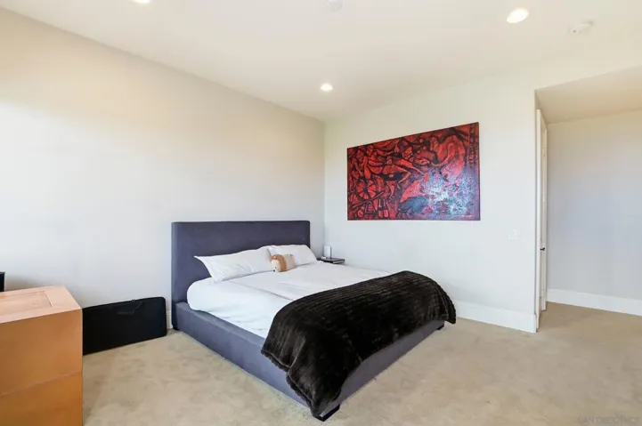 1011 Avenida Amantea, La Jolla, California 92037