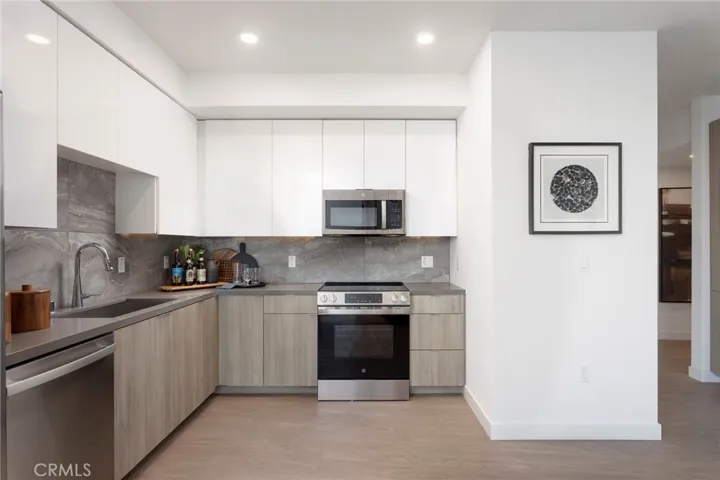 511 S Harbor 728, San Pedro, California 90731