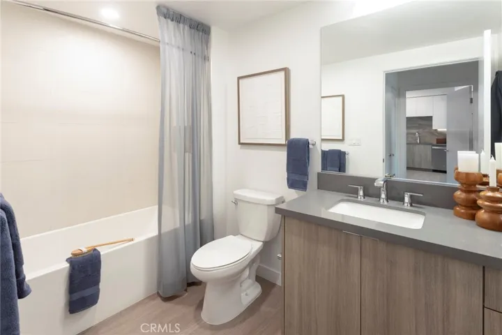 511 S Harbor 728, San Pedro, California 90731