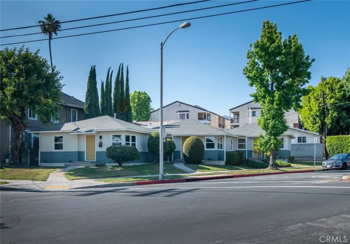305 N Chevy Chase, Glendale, California 91206
