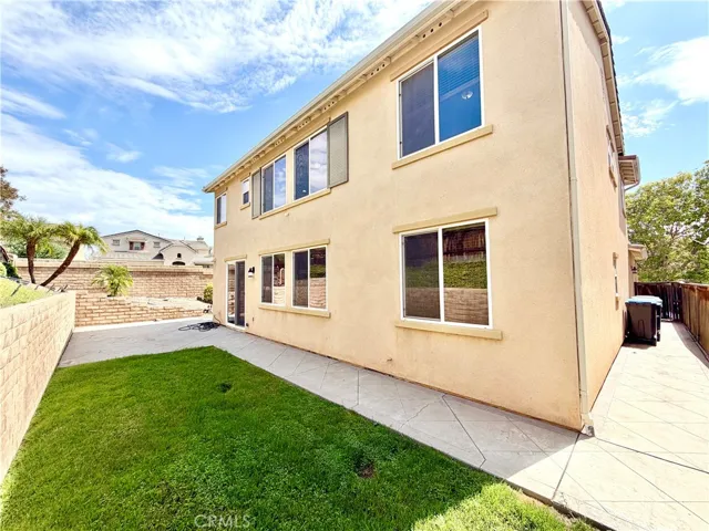 29998 Couples Avenue, Murrieta, California 92563