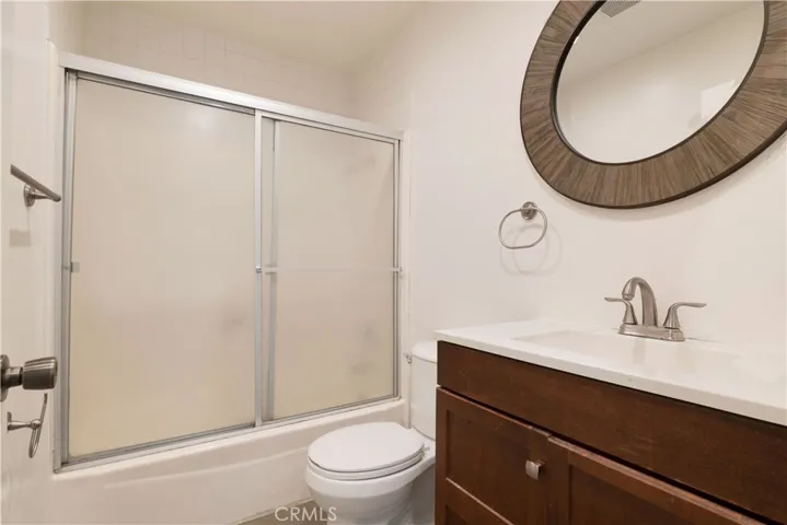 8109 Hanna, Canoga Park, California 91304