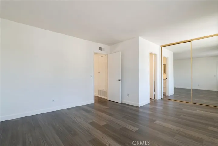 8109 Hanna, Canoga Park, California 91304