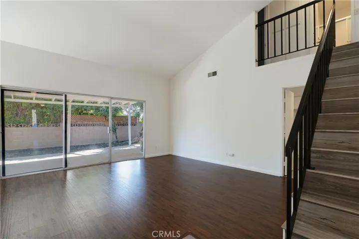8109 Hanna, Canoga Park, California 91304