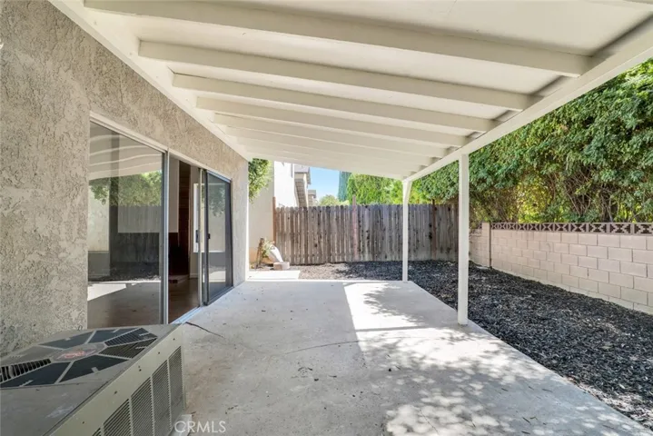 8109 Hanna, Canoga Park, California 91304