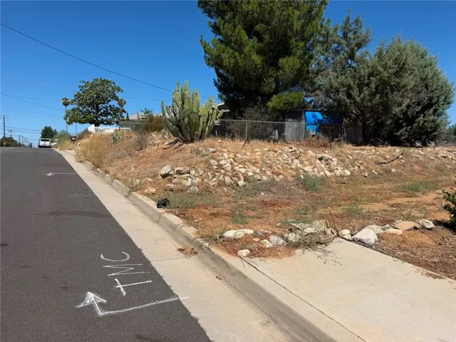 412 E 12th Street, Beaumont, California 92223 — photo 5
