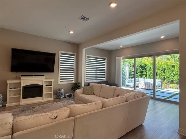120 Gemini, Irvine, California 92618