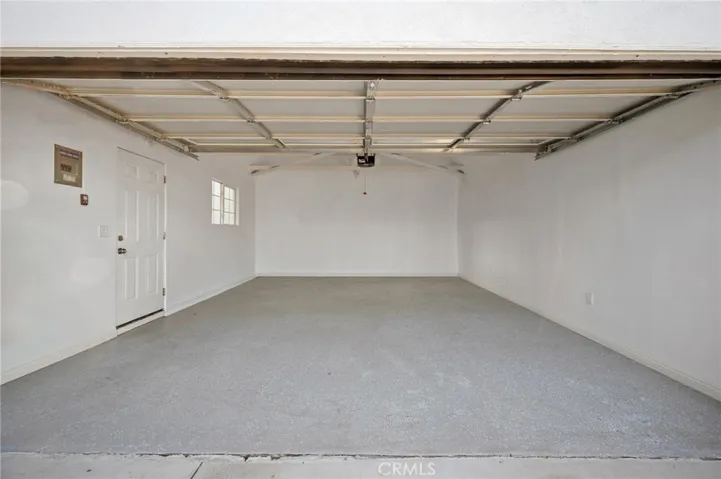 15445 Archwood Street, Van Nuys, California 91406