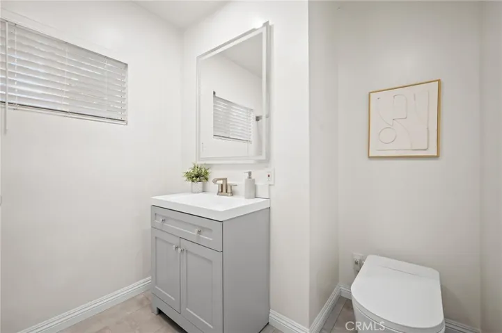 15445 Archwood Street, Van Nuys, California 91406