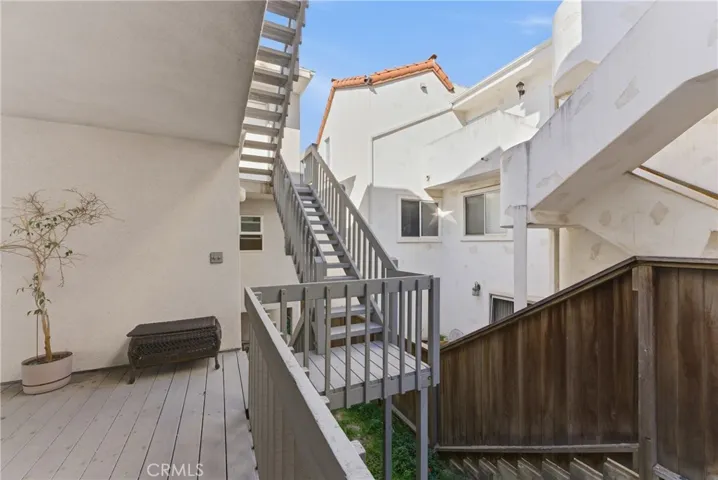 334 Palm Drive, Hermosa Beach, California 90254