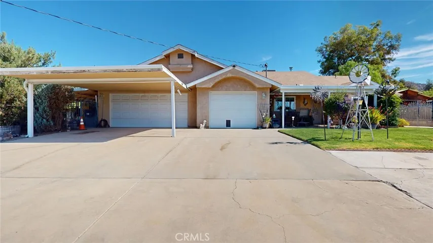 30660 Alicante, Homeland, California 92548