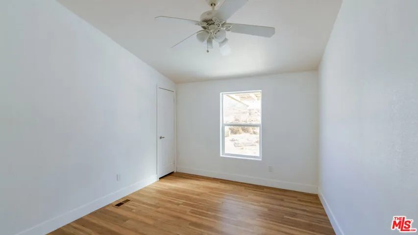 25120 Charina Lane, Homeland, California 92548