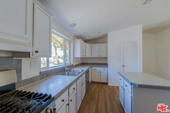 25120 Charina Lane, Homeland, California 92548