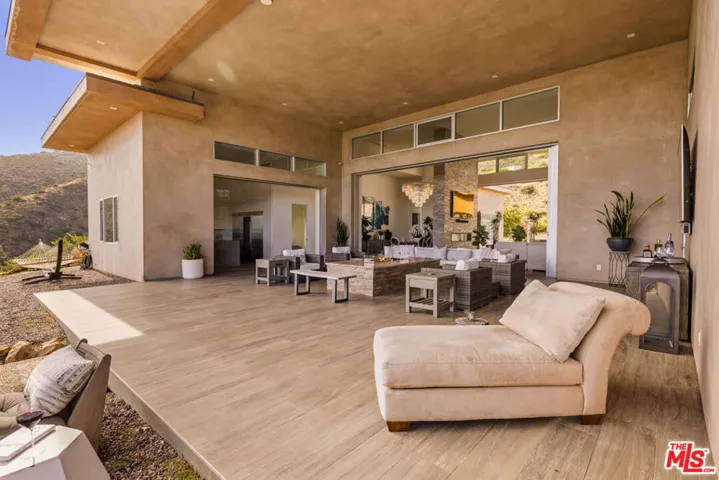 10715 Yerba Buena Road, Malibu, California 90265