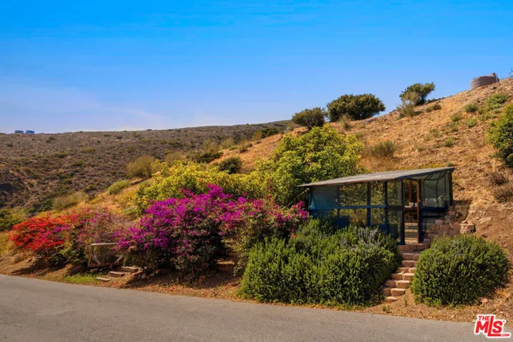 10715 Yerba Buena Road, Malibu, California 90265
