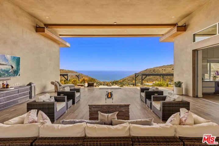 10715 Yerba Buena Road, Malibu, California 90265