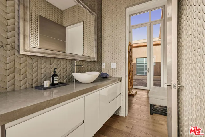 10715 Yerba Buena Road, Malibu, California 90265
