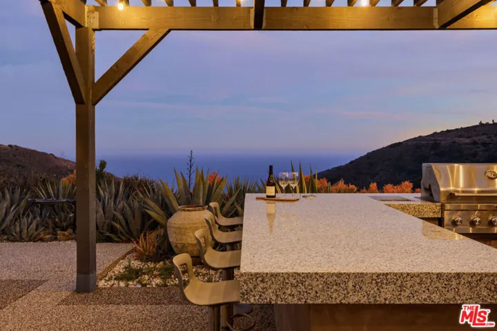 10715 Yerba Buena Road, Malibu, California 90265