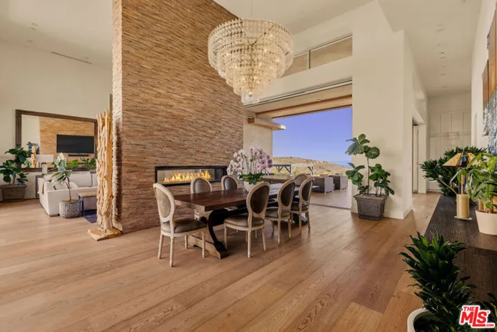 10715 Yerba Buena Road, Malibu, California 90265