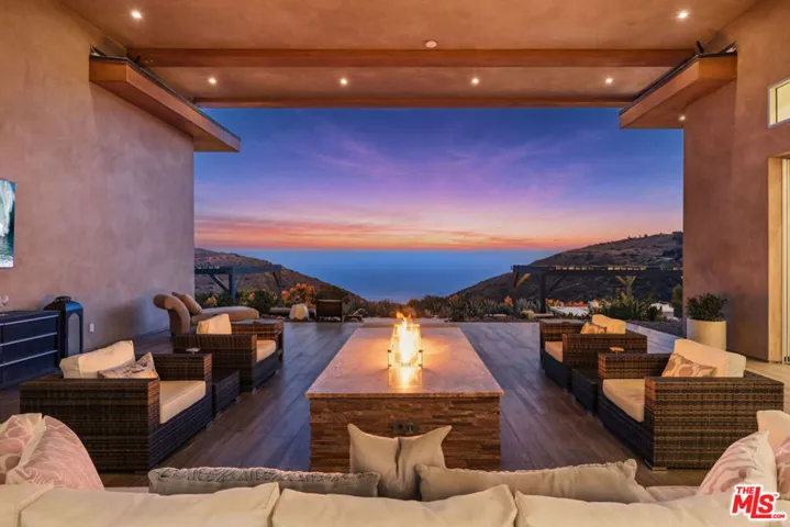 10715 Yerba Buena Road, Malibu, California 90265