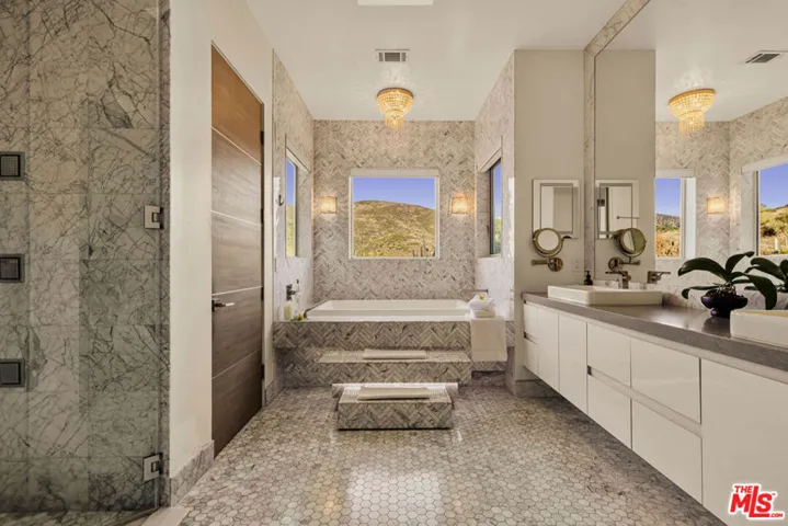 10715 Yerba Buena Road, Malibu, California 90265