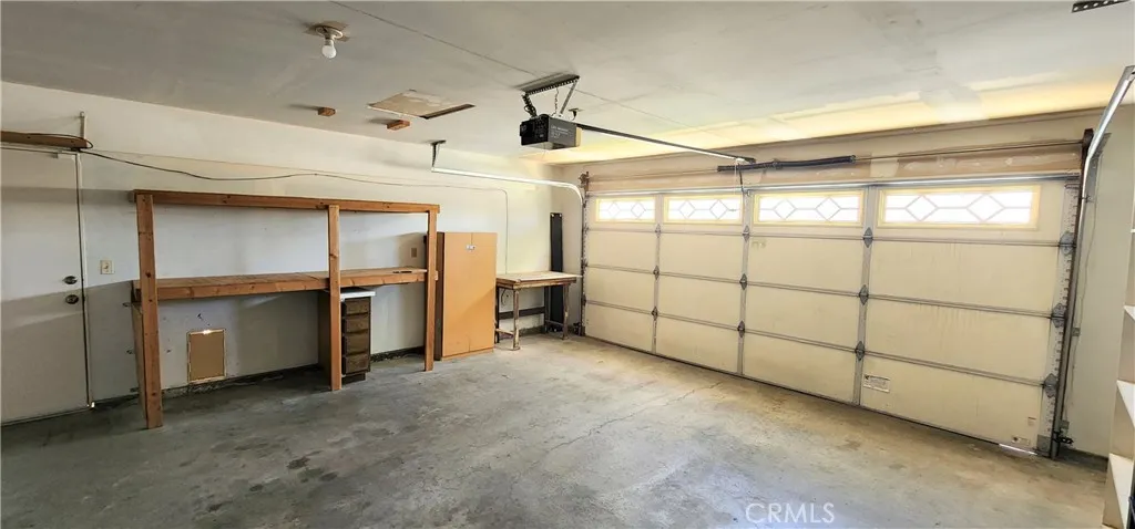 3219 W Avenue J4, Lancaster, California 93536