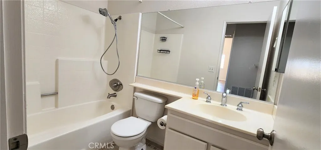 3219 W Avenue J4, Lancaster, California 93536