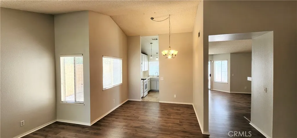 3219 W Avenue J4, Lancaster, California 93536
