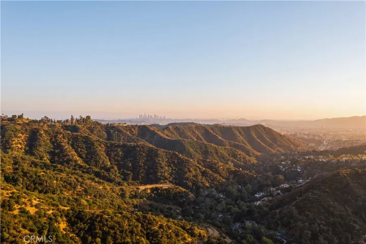 2791 Saint Gregory Road, Glendale, California 91206