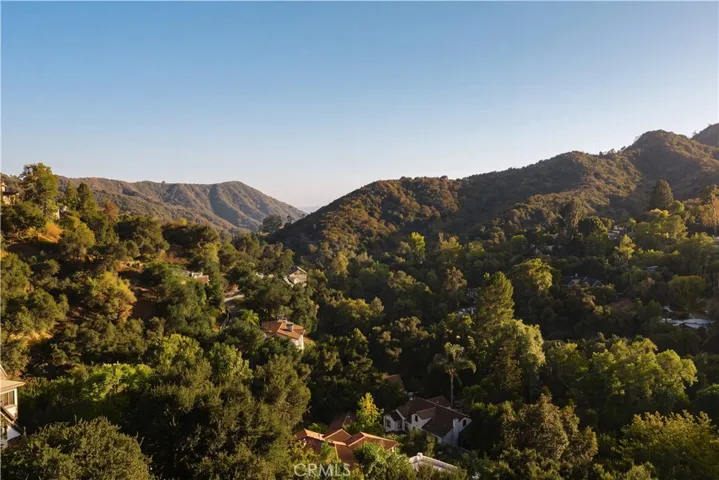 2791 Saint Gregory Road, Glendale, California 91206