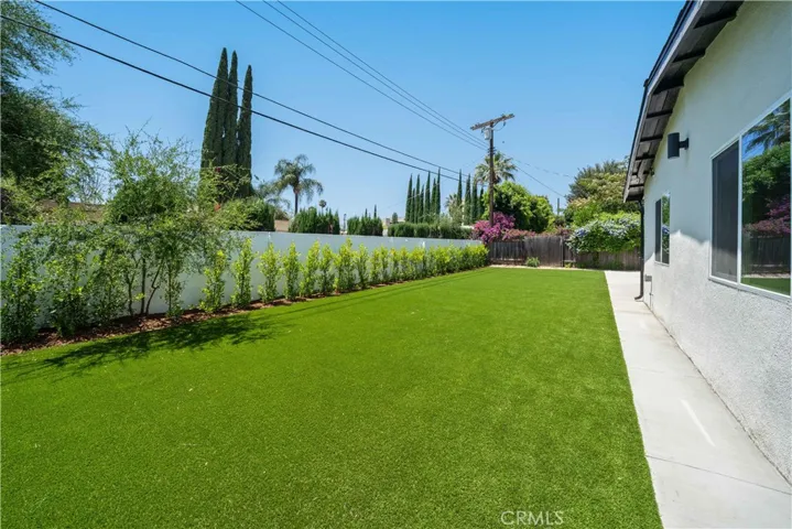 22928 Leadwell Street, West Hills, California 91307