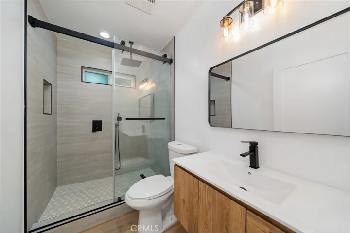 22928 Leadwell Street, West Hills, California 91307